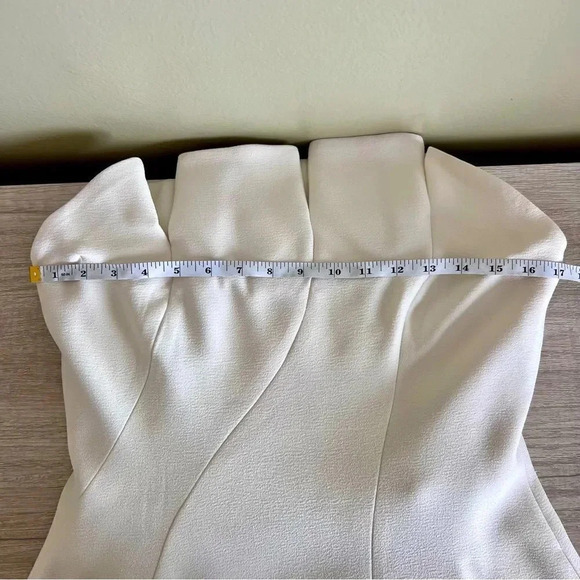 Keepsake Between Friends White Mini Dress Size Large - Picture 15 of 16